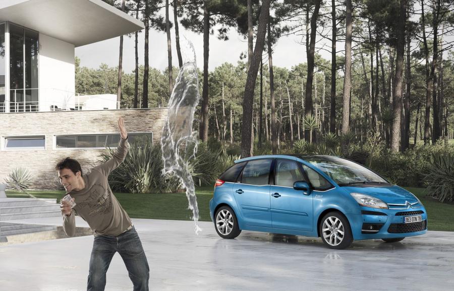  Citroen C4 Picasso 2007 года  (фото 81 из 117)